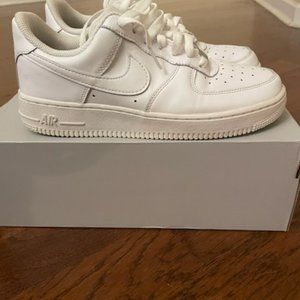 NIKE AIR FORCE 1, MEN 7, WHITE